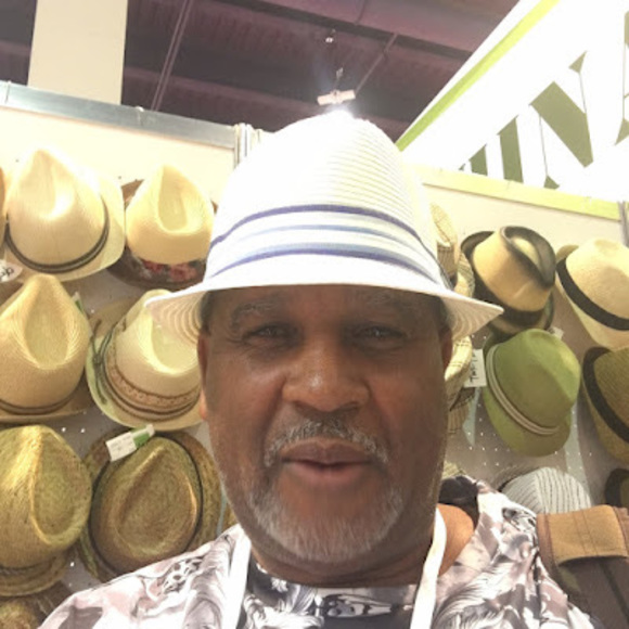 Meet your Posher, Lawrence - Picture 1 of 1